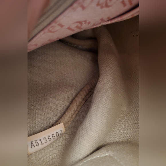 Dooney & Bourke Satchel - Picture 4 of 4